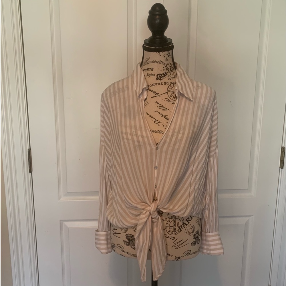 Lucy Paris button down, tie at waist, vertical striped women’s shirt. Size M